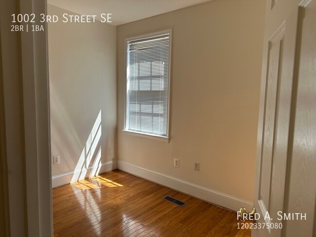 Building Photo - 1002 3rd Pl SE