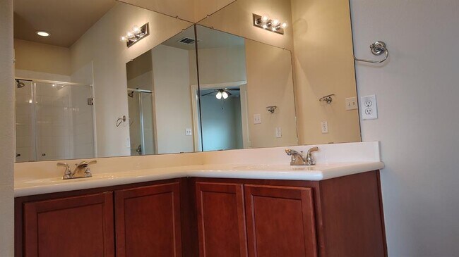 Building Photo - 13601 Coomer Path