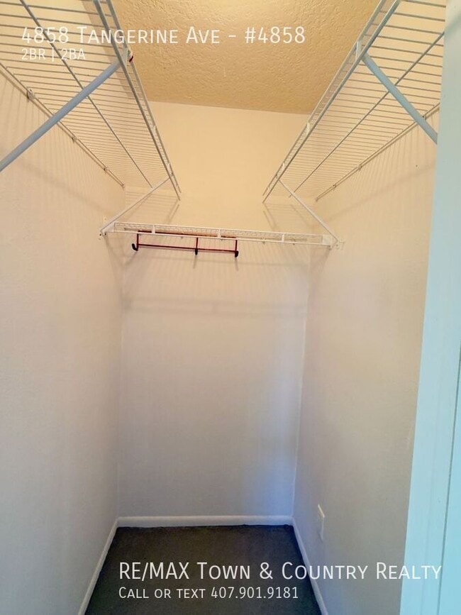 Building Photo - 4858 Tangerine Ave