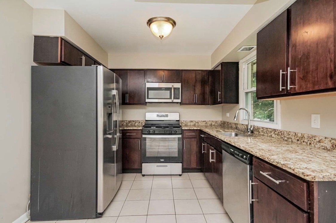 Building Photo - 6173 Brookwood Dr