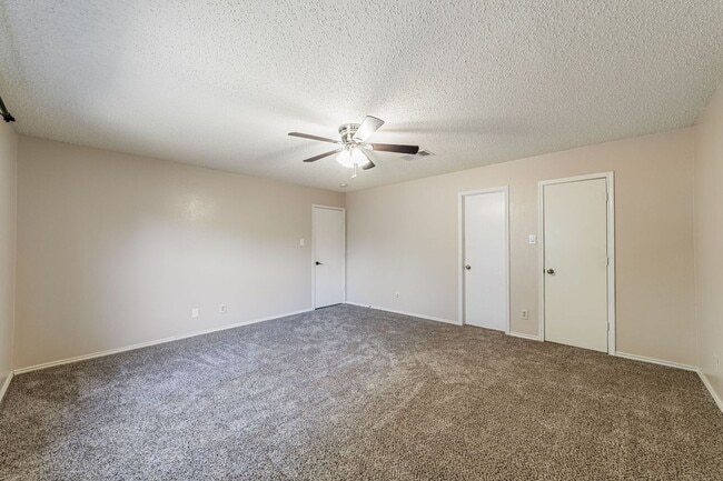 Building Photo - 8422 Parry Path