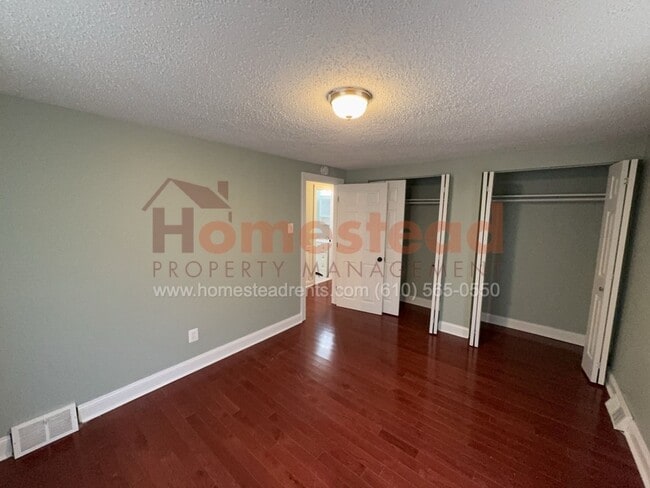 Building Photo - 141 Chadwick Ave