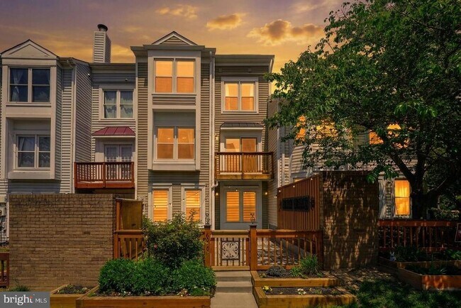 Building Photo - 6010 Sunset Ridge Ct