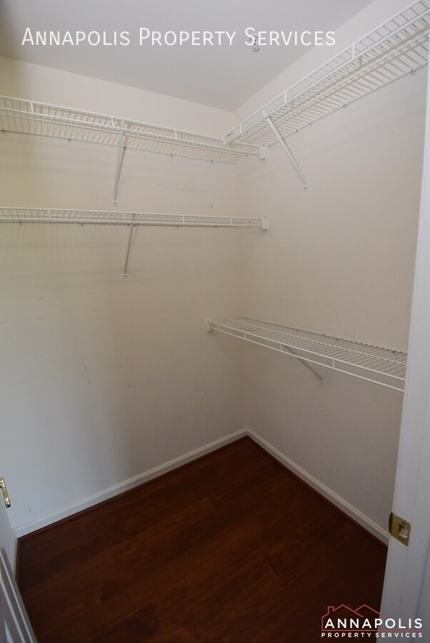 Building Photo - 641 Oakland Hills Ct