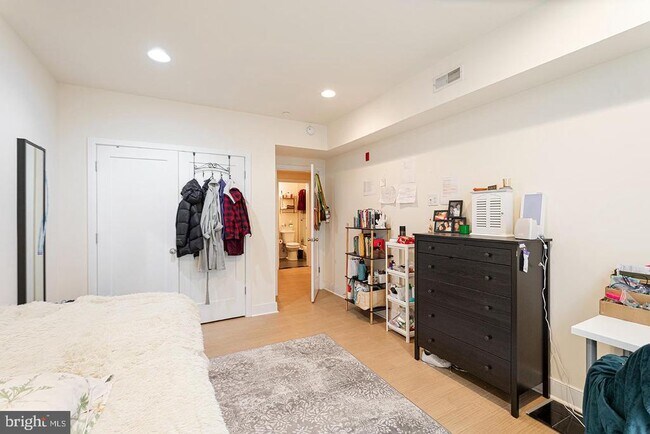 Building Photo - 1110 South St