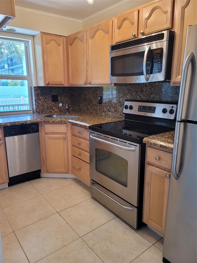 Building Photo - 1439 S Ocean Blvd