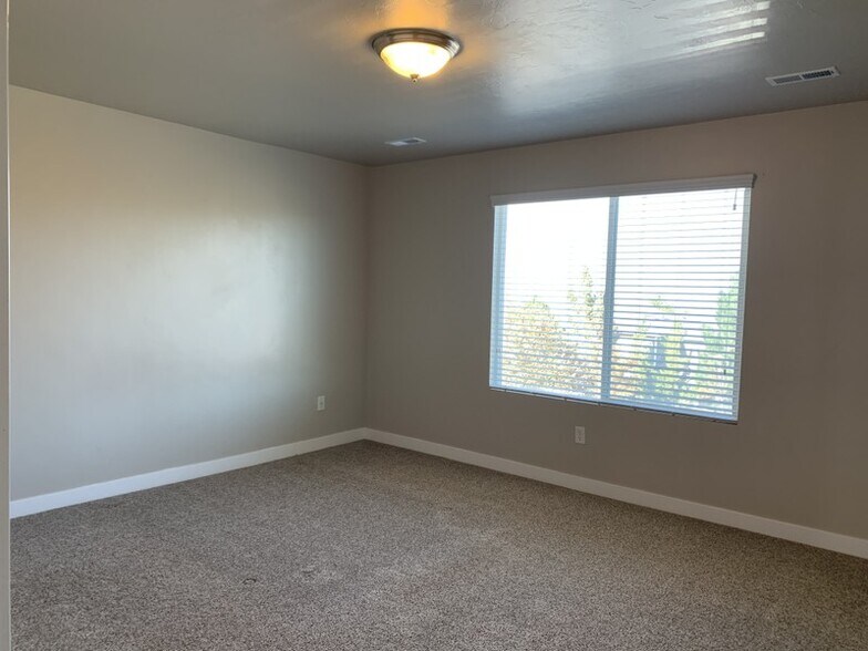 Building Photo - 5078 W Arete Wy