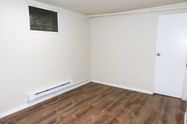 Building Photo - 89 Van Riper Ave