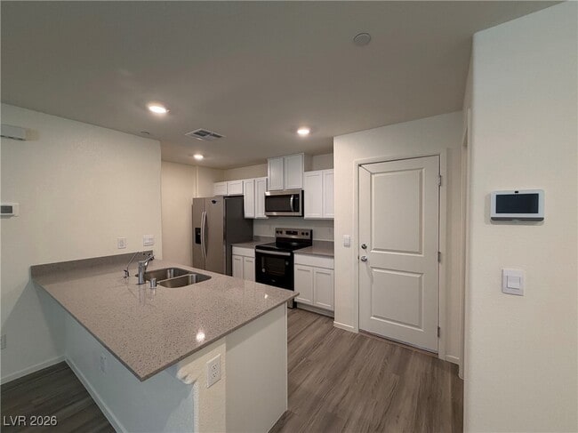 Building Photo - 6169 Aster Gdn St