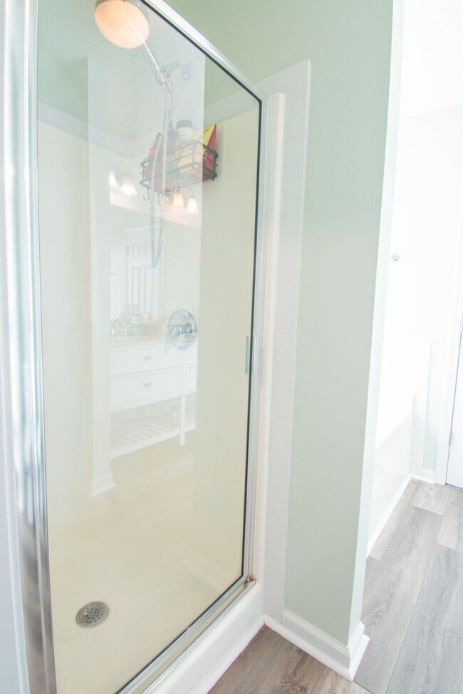 Building Photo - Coming Soon! 3 Bedroom 2.5 Bathroom with Large Fence Yard