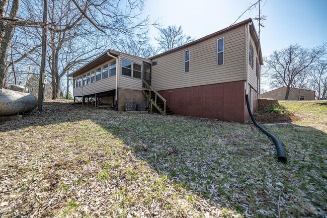Building Photo - 3 Bed 2 Bath South Columbia