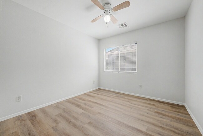 Building Photo - 22820 W Papago St