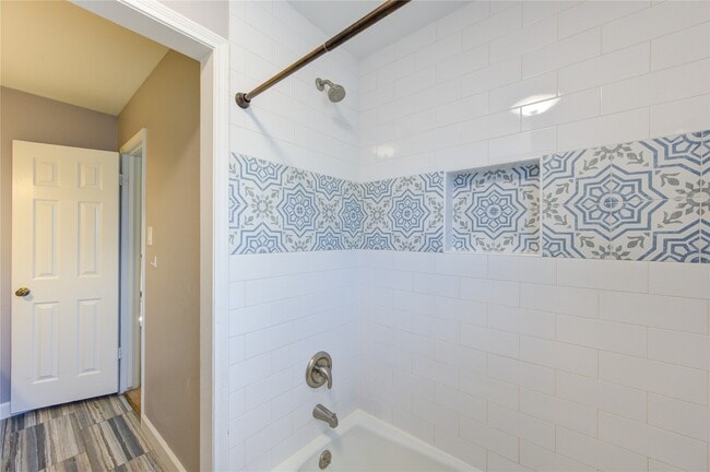 Building Photo - 1210 Shannon Valley Dr