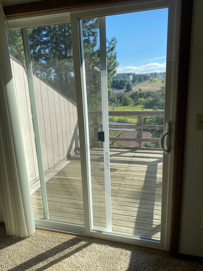 Building Photo - 2030-2040 NW Friel Street