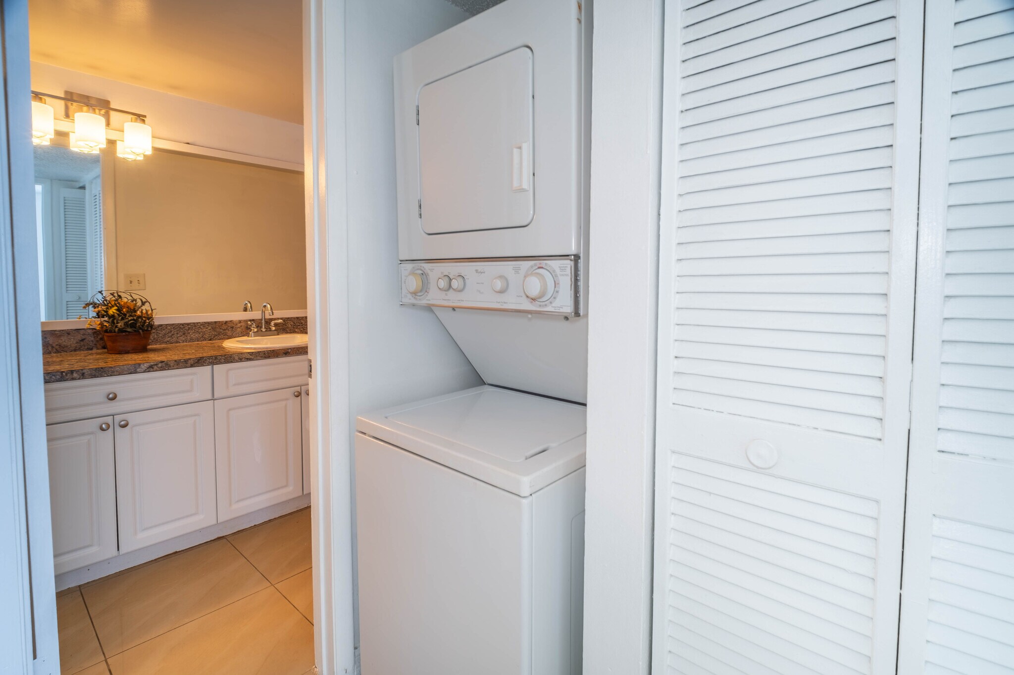 Building Photo - 277 Hermitage Hill Way