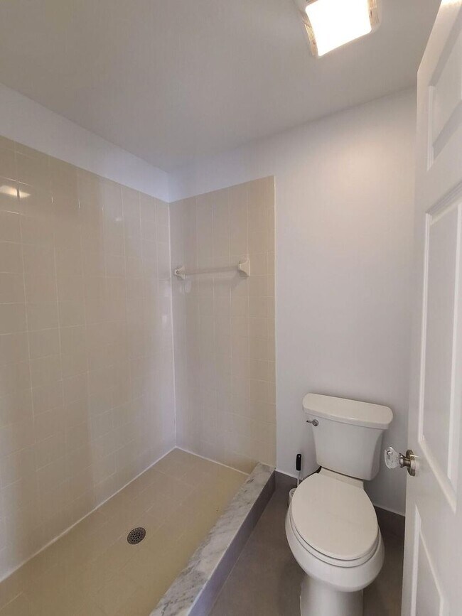 Building Photo - 3190 Leewood Terrace