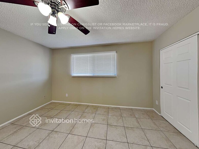 Building Photo - 5746 N 41st Dr