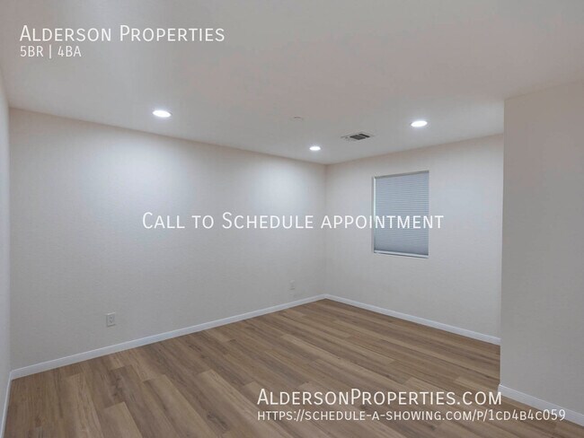 Building Photo - 268 White Oak Dr