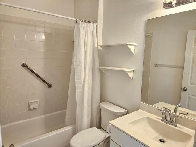 Building Photo - 835 Chalmers Dr