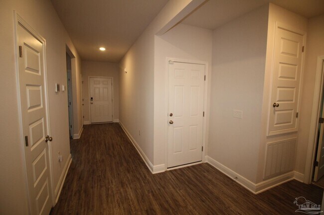 Building Photo - 3900 Hawks Landing Cir