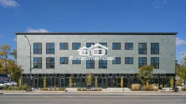 Primary Photo - 2701 Ingersoll Ave