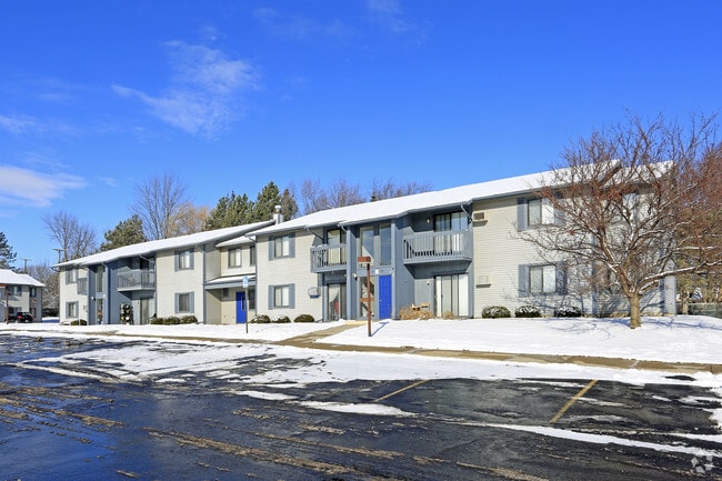 Building Photo - Clairewood Apartments