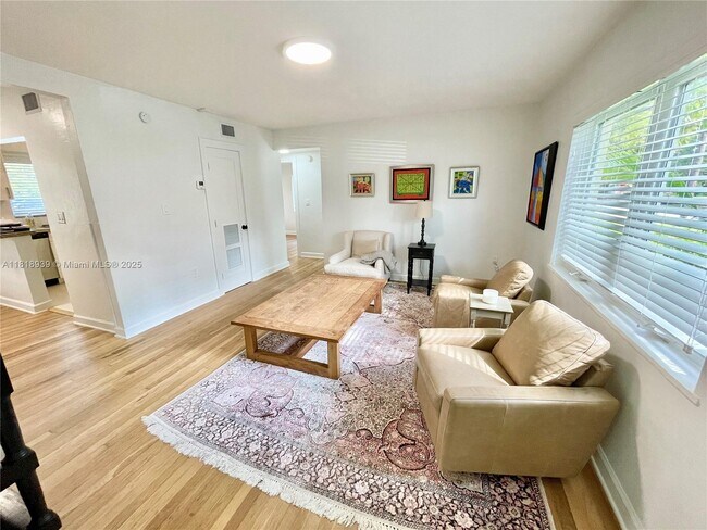 Building Photo - 5531 SW 78th St