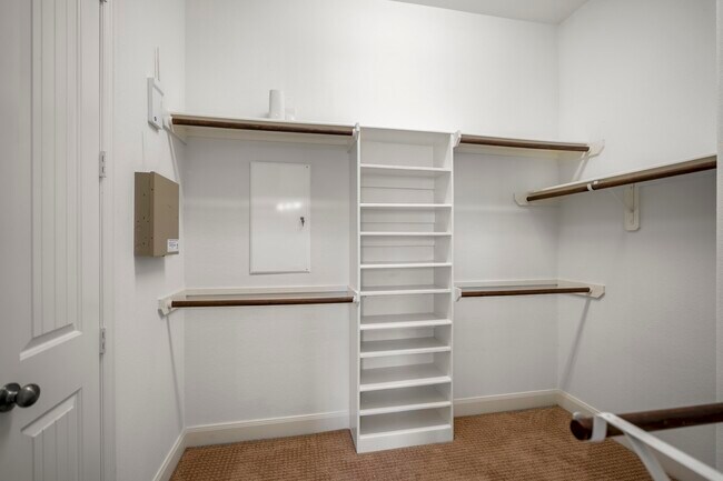 Building Photo - 22310 Taren Ct