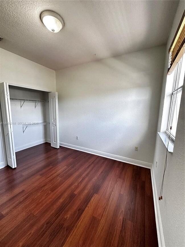Building Photo - 14540 SW 13th Terrace