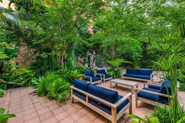 Building Photo - 1749 NE Miami Ct