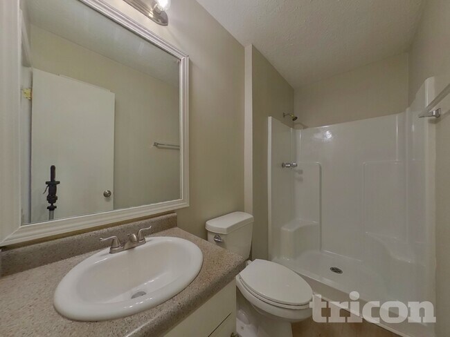 Building Photo - 3182 Lake Monroe Rd