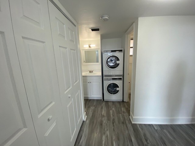 WAHSER & DRYER - 210 Fontainebleau Blvd