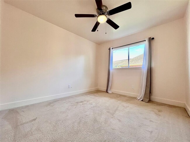 Building Photo - 5015 Summit Lodge Dr