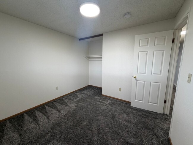 Building Photo - 3039-3041 Kane Street