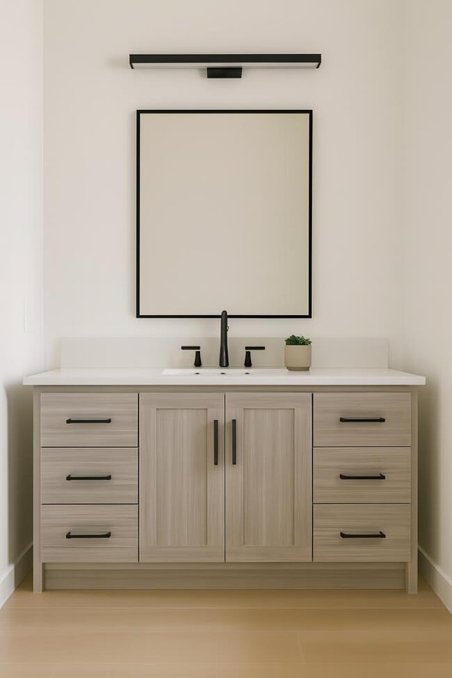 Building Photo - 4338 S Main St