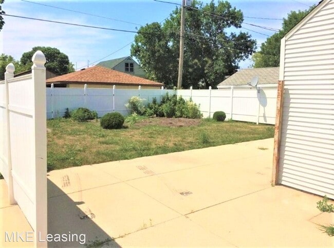 Building Photo - 2 br, 1 bath House - 3455 S 3rd St
