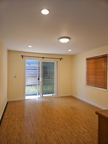Dining - 1427 27th Ave