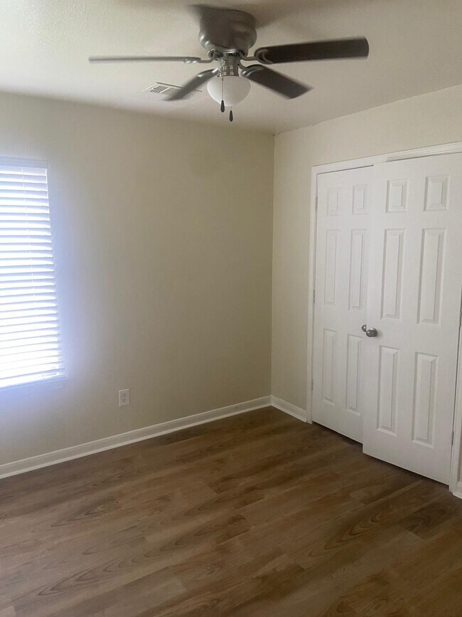 Building Photo - 9623 Eagle Eye Ln
