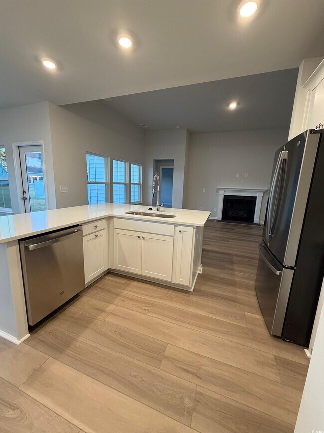 Building Photo - 699 Laconic Dr