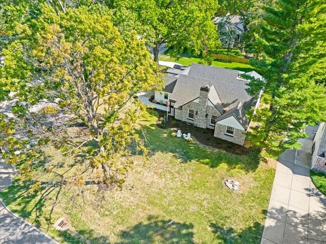 Building Photo - 8301 Lee Blvd
