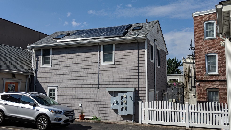 Rooftop Solar Panel System - 9 Green St