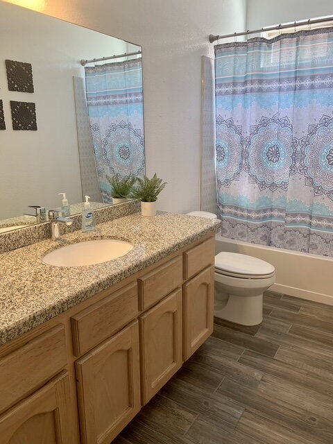 Building Photo - "Gorgeous 4-Bedroom, 2 Bathroom Pool Home ...