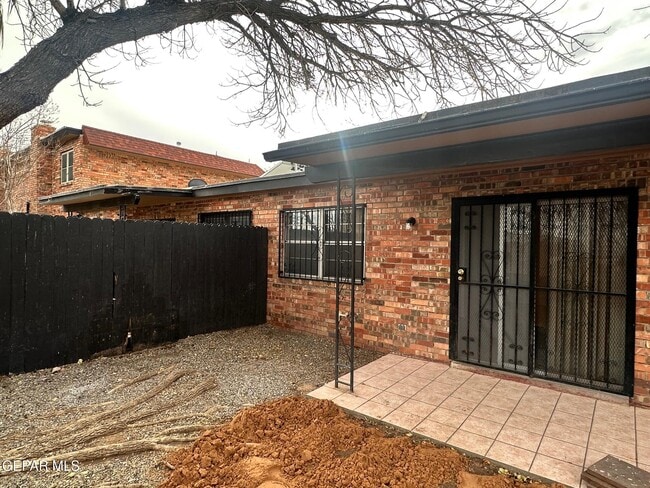 Building Photo - 5030 Alabama St