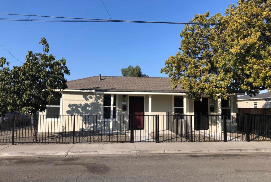Front - 96 W Siino Ave