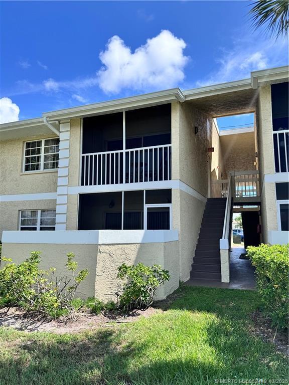Building Photo - 1537 SE Royal Green Cir