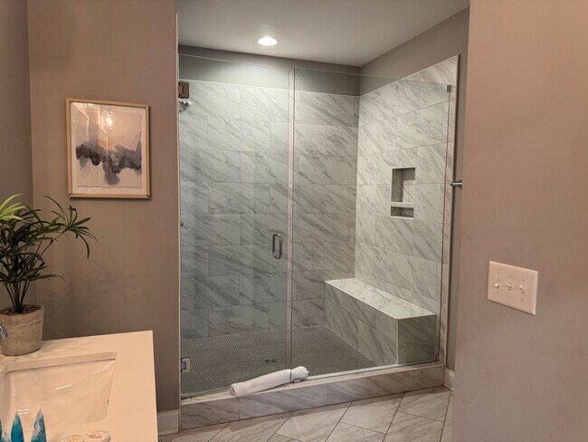 Building Photo - Great 3BR Home in the Heart of Nashville