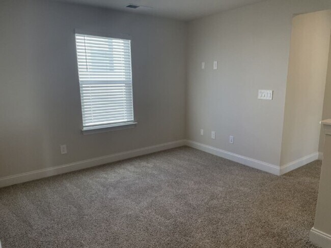 Building Photo - One Year Old, Three Bedroom Two Story in S...