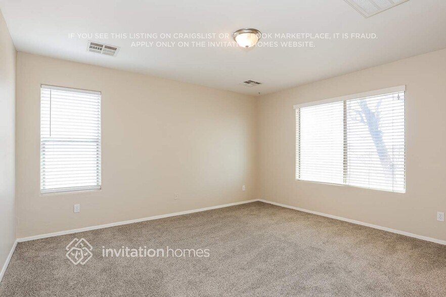 Building Photo - 44119 W Snow Dr