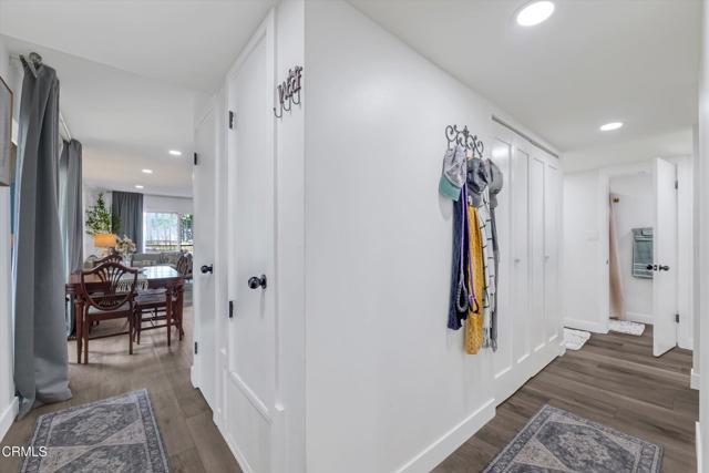 Building Photo - 660 Sunfish Way
