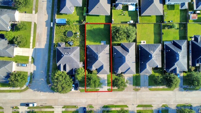 Building Photo - 21738 Sierra Long Dr